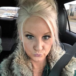 Meet your Posher, Ashlee